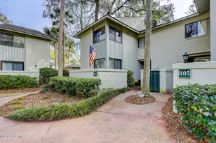 90 Gloucester Rd, Hilton Head, SC 29928 - Photo 1