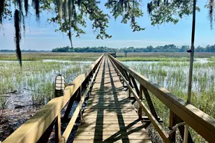 16 Riverview Dr, Beaufort, SC 29907 - Photo 1