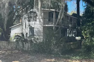 1202 Greene St, Beaufort, SC 29902 - Photo 1