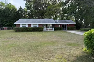 25 Savannah Hwy, Beaufort, SC 29906 - Photo 1