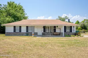 708 Dawn St, Beaufort, SC 29906 - Photo 1