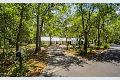 8 Gator Lane, Beaufort, SC 29907 - Photo 1