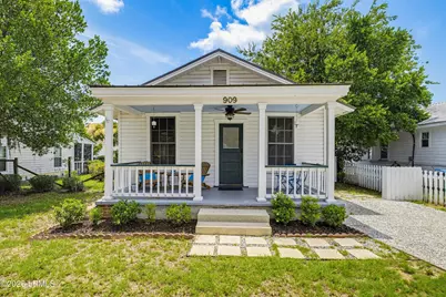 909 8th Street, Port Royal, SC 29935 - Photo 1