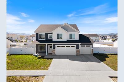 676 E 1100 S, Hyrum, UT 84319 - Photo 1