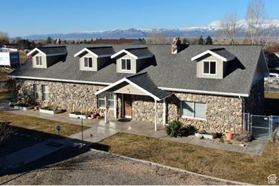 714 E 200 N, Mount Pleasant, UT 84647 - Photo 1