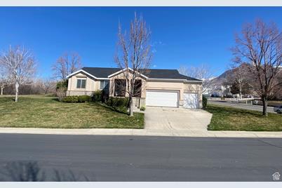 4364 W Sunset Dr N, Cedar Hills, UT 84062 - Photo 1