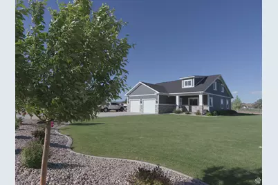 261 S 2200 W, Roosevelt, UT 84066 - Photo 1