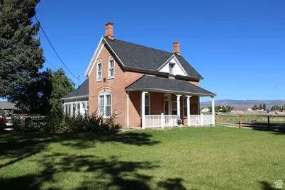 504 S Main St, Loa, UT 84747 - Photo 1