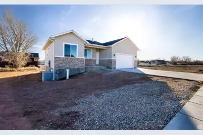 452 E 1035 S, Roosevelt, UT 84066 - Photo 1