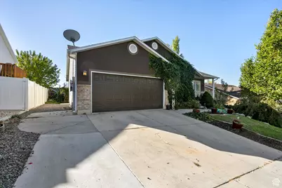 1097 Sharp Mountain Dr, Ogden, UT 84404 - Photo 1