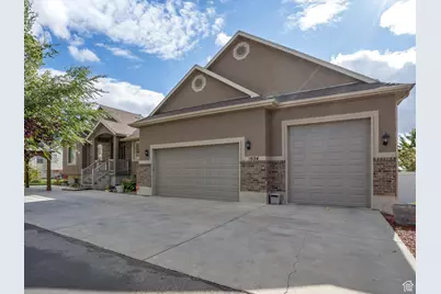 1034 E Mountain Shadow Dr, Layton, UT 84040 - Photo 1