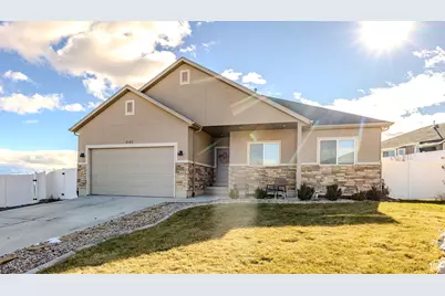 7182 N Pawnee Ct, Eagle Mountain, UT 84005 - Photo 1