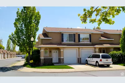 623 W Villa Bluff Dr, Sandy, UT 84070 - Photo 1
