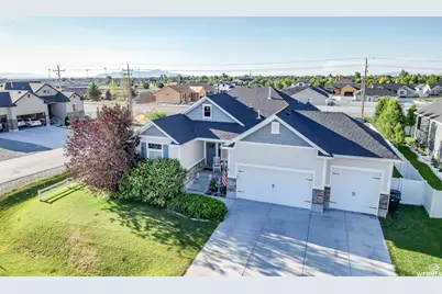 303 E Chiswick Ct, Stansbury Park, UT 84074 - Photo 1