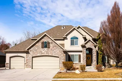 904 Chester Ln W, Kaysville, UT 84037 - Photo 1