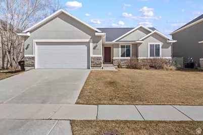 4112 N Sleeping Hollow Dr E, Eagle Mountain, UT 84005 - Photo 1
