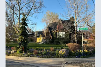 4365 S Wander Ln E, Holladay, UT 84124 - Photo 1