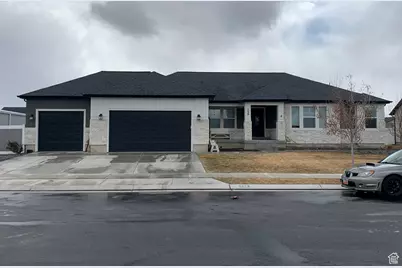 158 E Trail Rider Peak Dr, Eagle Mountain, UT 84005 - Photo 1