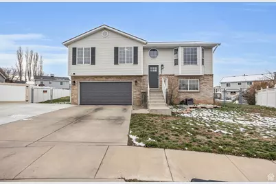 432 W 275 N, Clearfield, UT 84015 - Photo 1