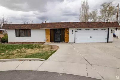 333 Crestview Dr, Price, UT 84501 - Photo 1