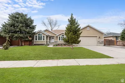 1871 E Wild Willow Ln S, Sandy, UT 84093 - Photo 1