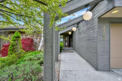 2200 S Scenic Dr E, Salt Lake City, UT 84109 - Photo 1