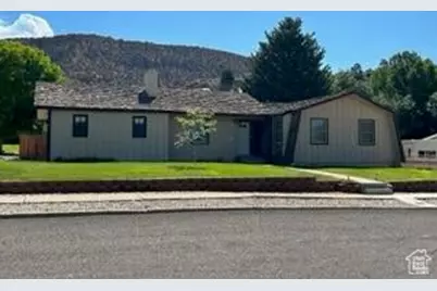 252 N Highland Dr, Cedar City, UT 84721 - Photo 1