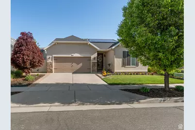 842 W Pickering Dr, North Salt Lake, UT 84054 - Photo 1