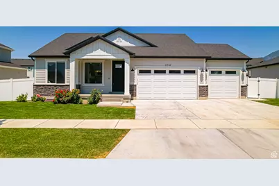 2232 W Pinnacle Ave, Mapleton, UT 84664 - Photo 1