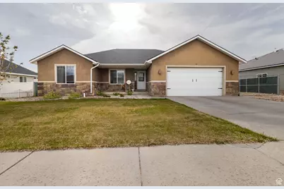 730 S 500 E, Roosevelt, UT 84066 - Photo 1