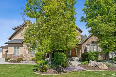 1737 S Kerrybrook Dr, Kaysville, UT 84037 - Photo 1