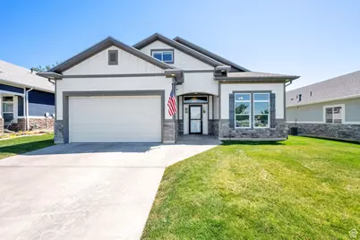 2081 W Jackson Ln, Syracuse, UT 84075 - Photo 1