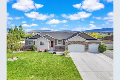 628 E Coach Ln, Grantsville, UT 84029 - Photo 1