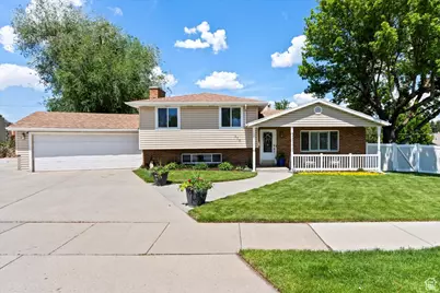 639 E Wilford Ave, Murray, UT 84107 - Photo 1