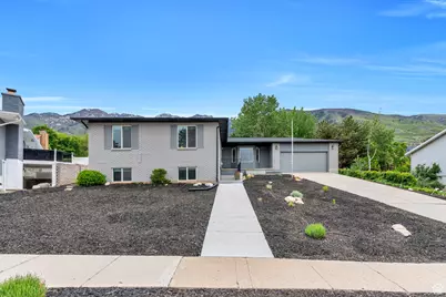 11531 S Hidden Valley Blvd E, Sandy, UT 84092 - Photo 1