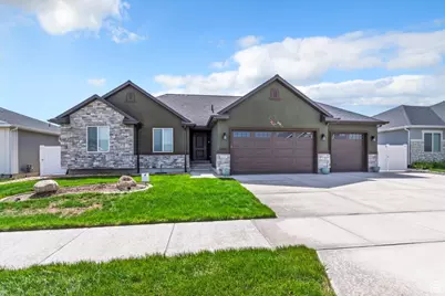 5118 N Blackbrush Dr, Eagle Mountain, UT 84005 - Photo 1