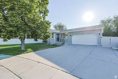 12647 S Old Fort Dr W, Riverton, UT 84065 - Photo 1
