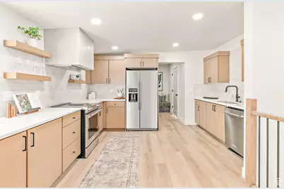 2559 E Evening Star Dr, Holladay, UT 84124 - Photo 1