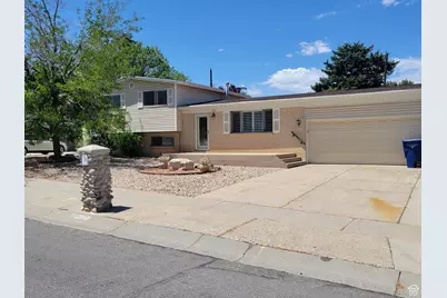 7078 S Brent Ln, Cottonwood Heights, UT 84121 - Photo 1