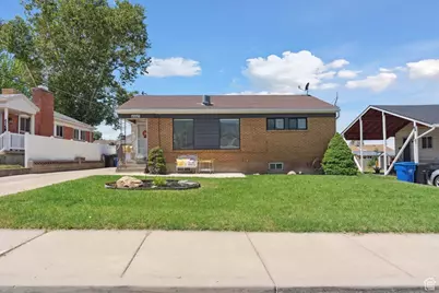 4447 S 100 W, Washington Terrace, UT 84405 - Photo 1