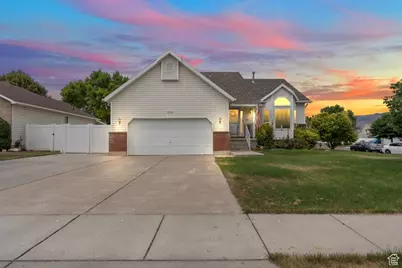 1014 W 4150 S, Riverdale, UT 84405 - Photo 1