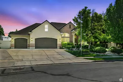 89 Country Spring Cir, Kaysville, UT 84037 - Photo 1