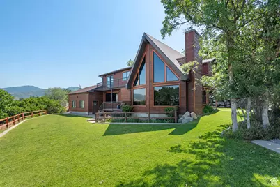 3726 S Oakridge Ct E, Bountiful, UT 84010 - Photo 1