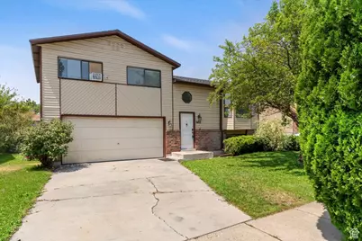 946 S 225 E, Layton, UT 84041 - Photo 1
