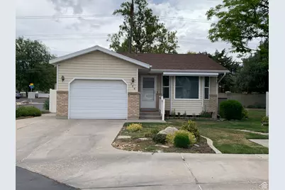 886 E Apple Park Way, Salt Lake City, UT 84106 - Photo 1