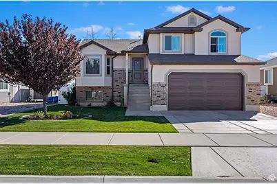 935 W 2100 N, Pleasant View, UT 84404 - Photo 1