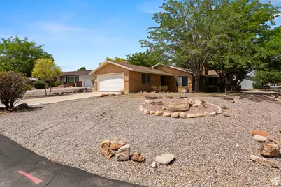 1148 Chokeberry Dr, Saint George, UT 84790 - Photo 1