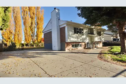 2486 N 690 W, Clinton, UT 84015 - Photo 1