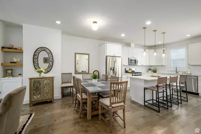 10465 S Beetdigger Blvd, Sandy, UT 84070 - Photo 1