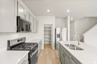 394 W 630 North St #8, Tooele, UT 84074 - Photo 1